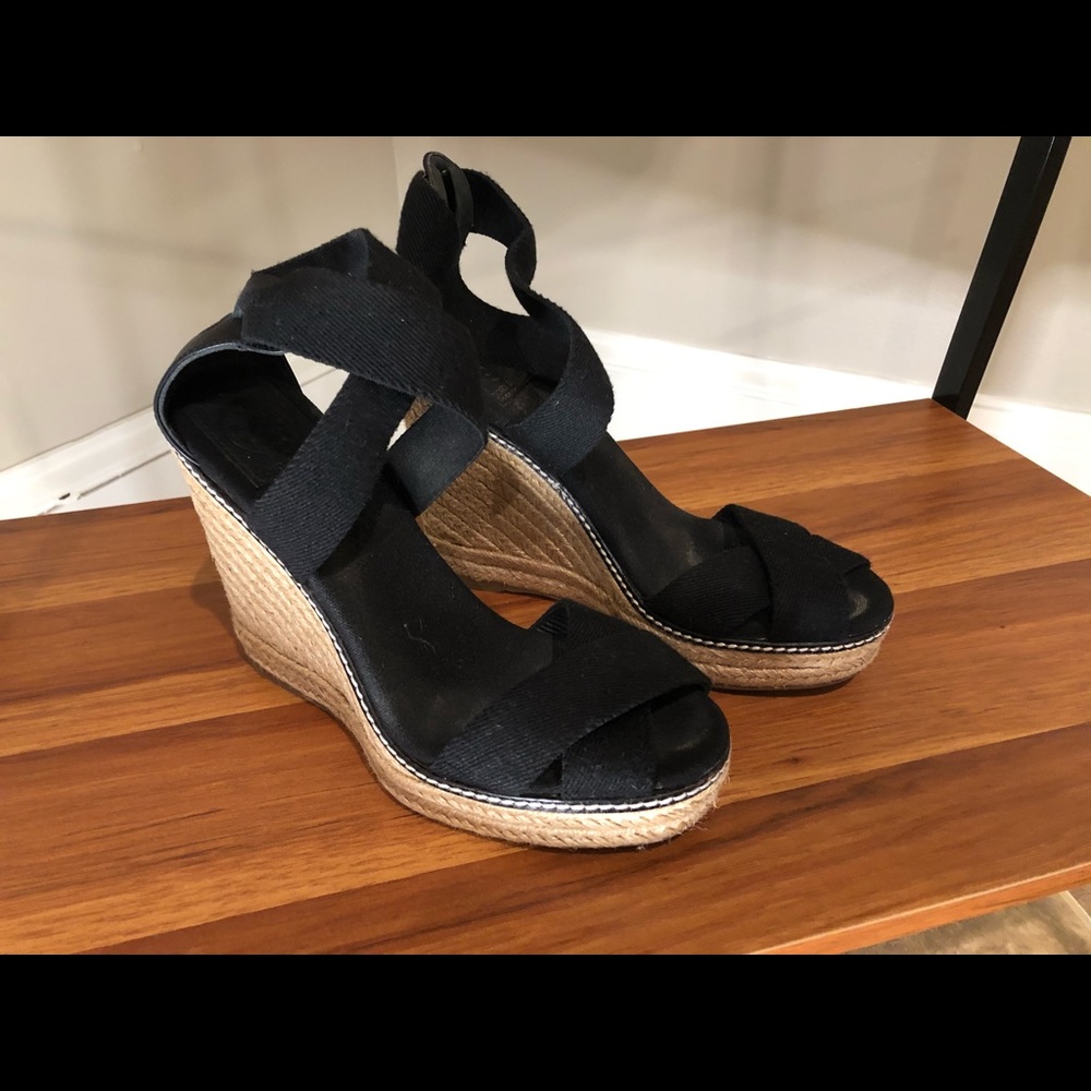 Tory Burch Platform Wedge, Size 38